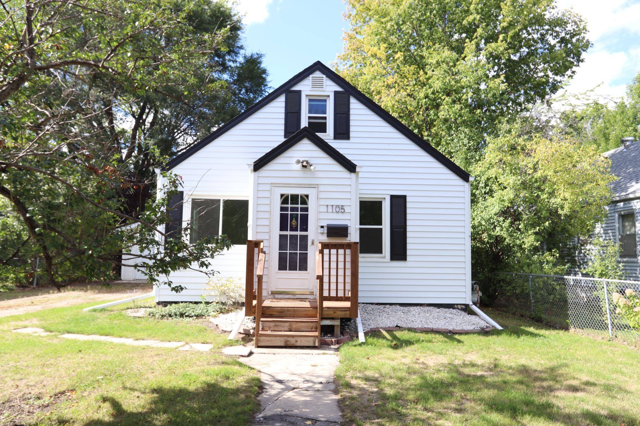 1105 15th ST S, Fargo, ND 58103