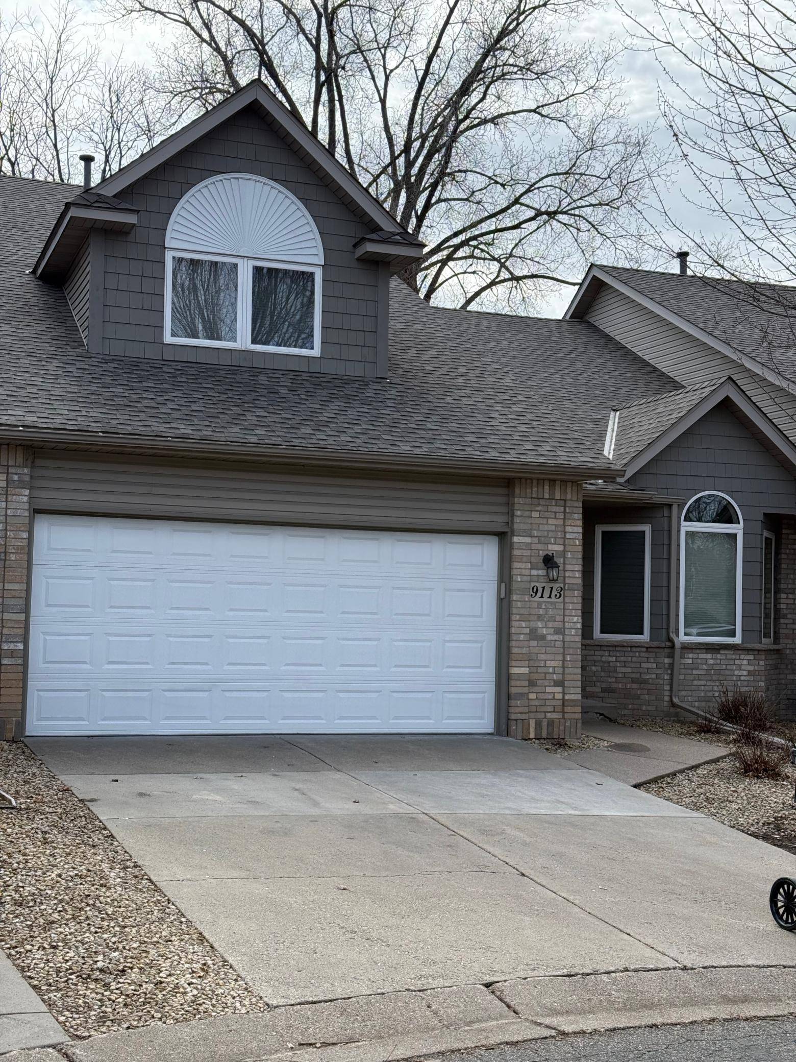 9113 Medley CIR, Golden Valley, MN 55427