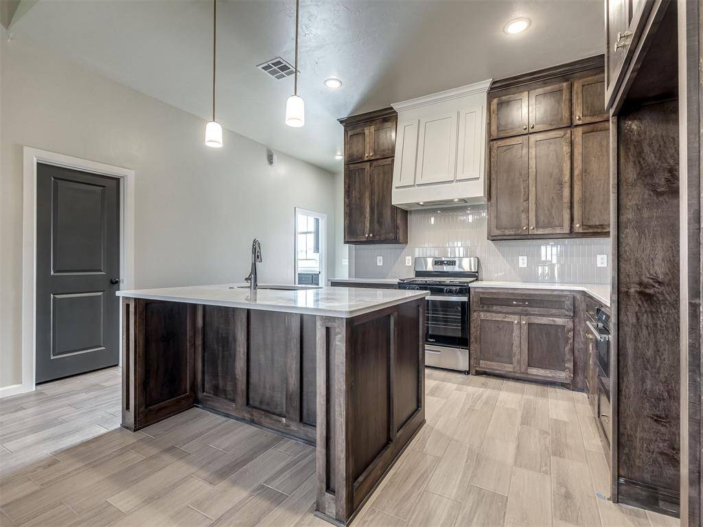 11913 NW 118th ST, Yukon, OK 73099