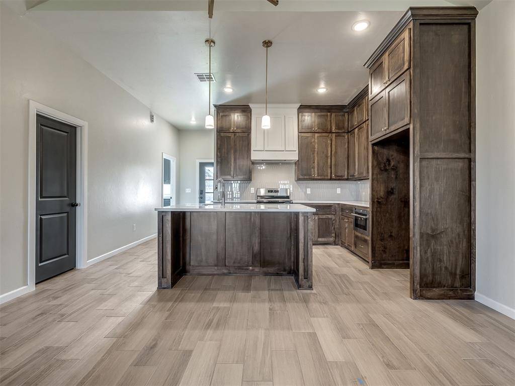 11913 NW 118th ST, Yukon, OK 73099