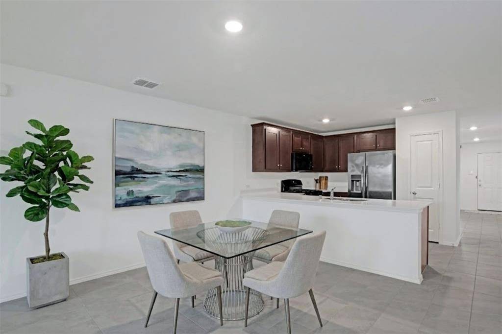 14048 Earlham Street, Pilot Point, TX 76258
