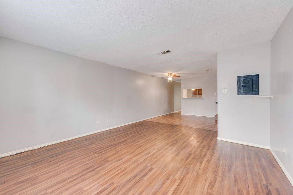 600 Grand #108, Arlington, TX 76010