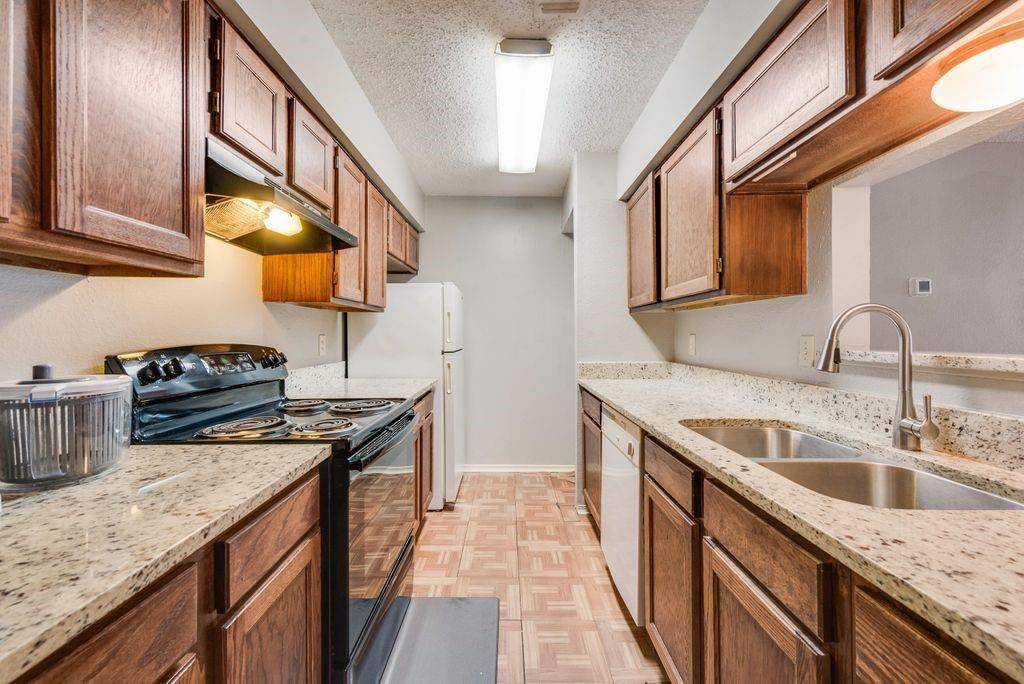 600 Grand #108, Arlington, TX 76010