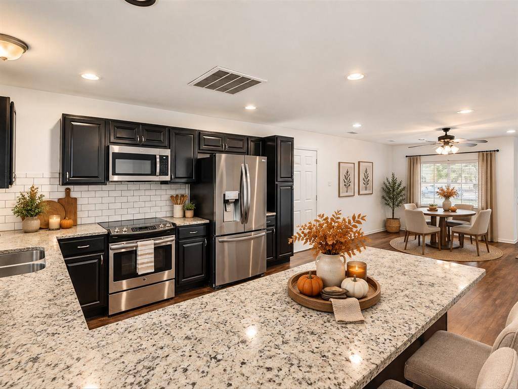 2222 Woodoak Drive, Irving, TX 75060