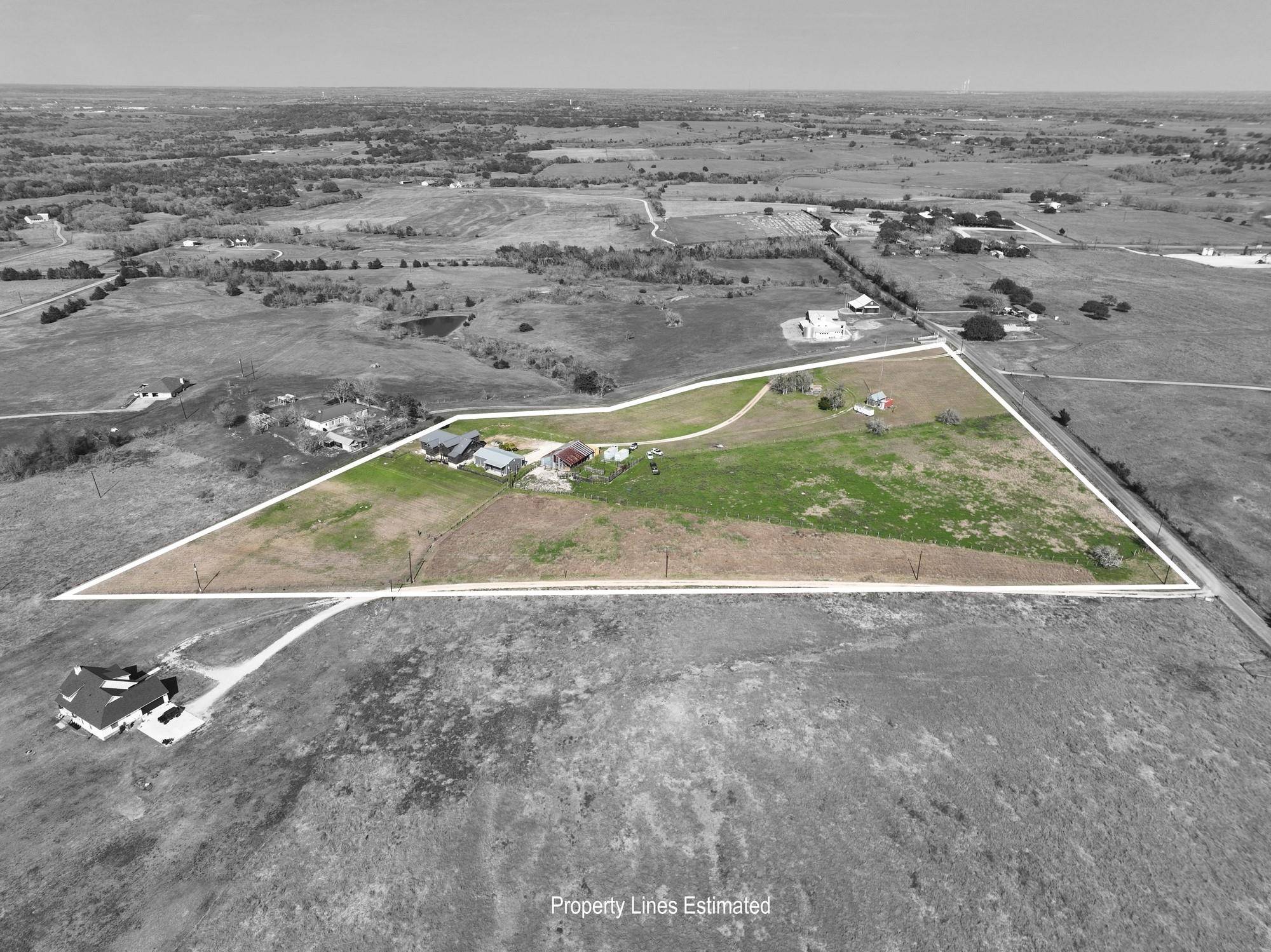 2645 Kallus RD, La Grange, TX 78945