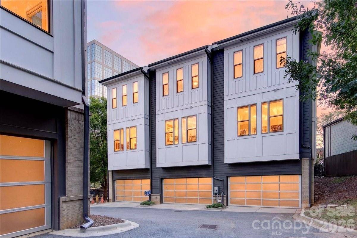 2010 Hawkins ST, Charlotte, NC 28203