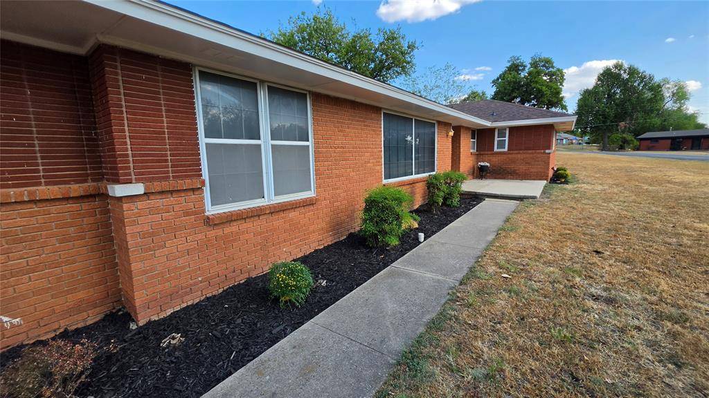 2800 N Dornick DR, Forest Park, OK 73121