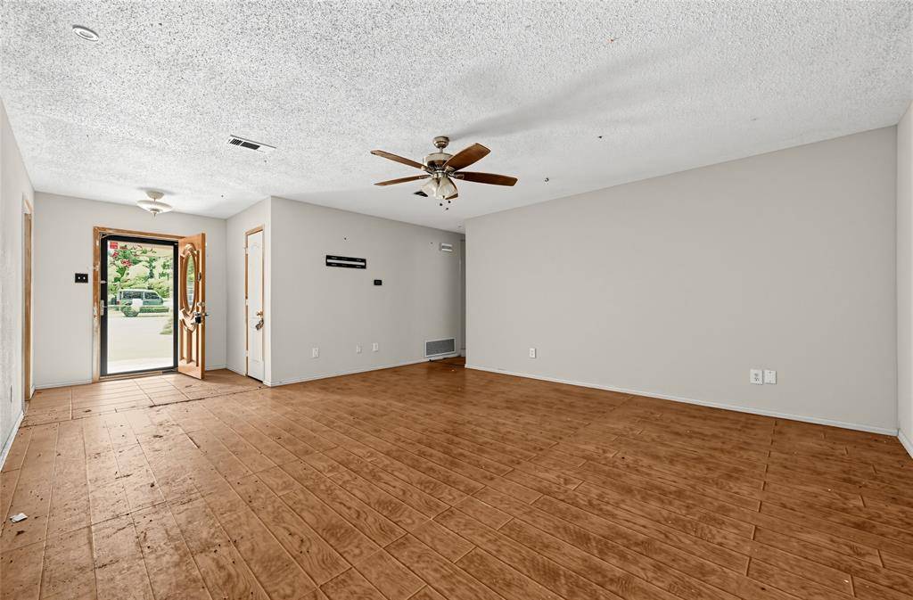 1611 Shepherd Lane, Dallas, TX 75253