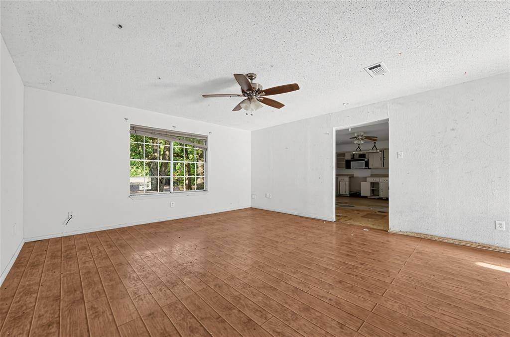 1611 Shepherd Lane, Dallas, TX 75253