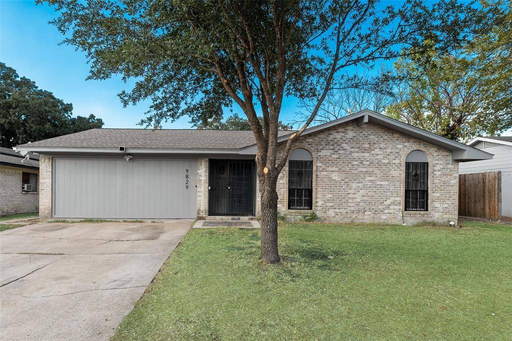 9829 GROVE OAKS Valley, Dallas, TX 75217