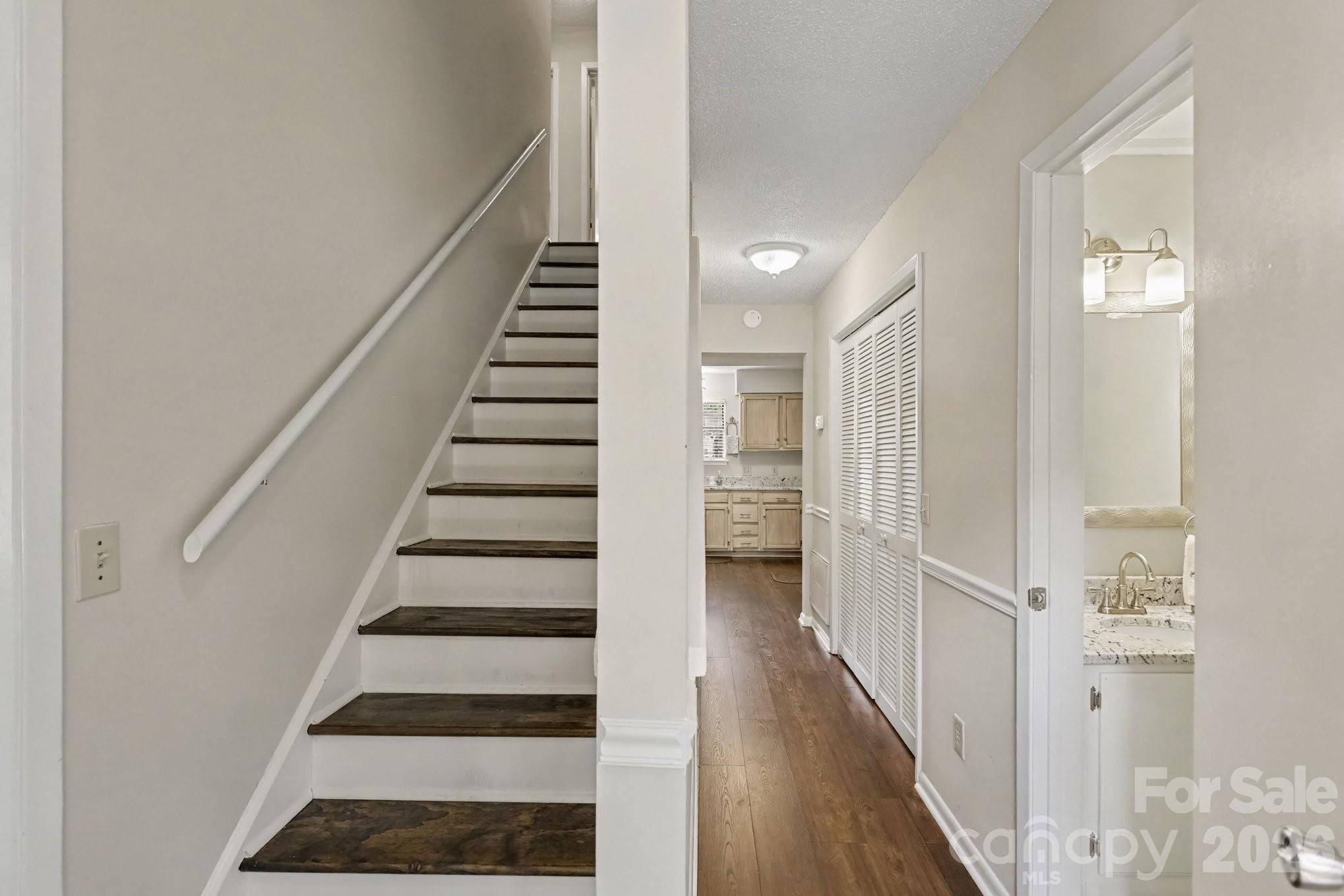 3272 Heathstead PL, Charlotte, NC 28210