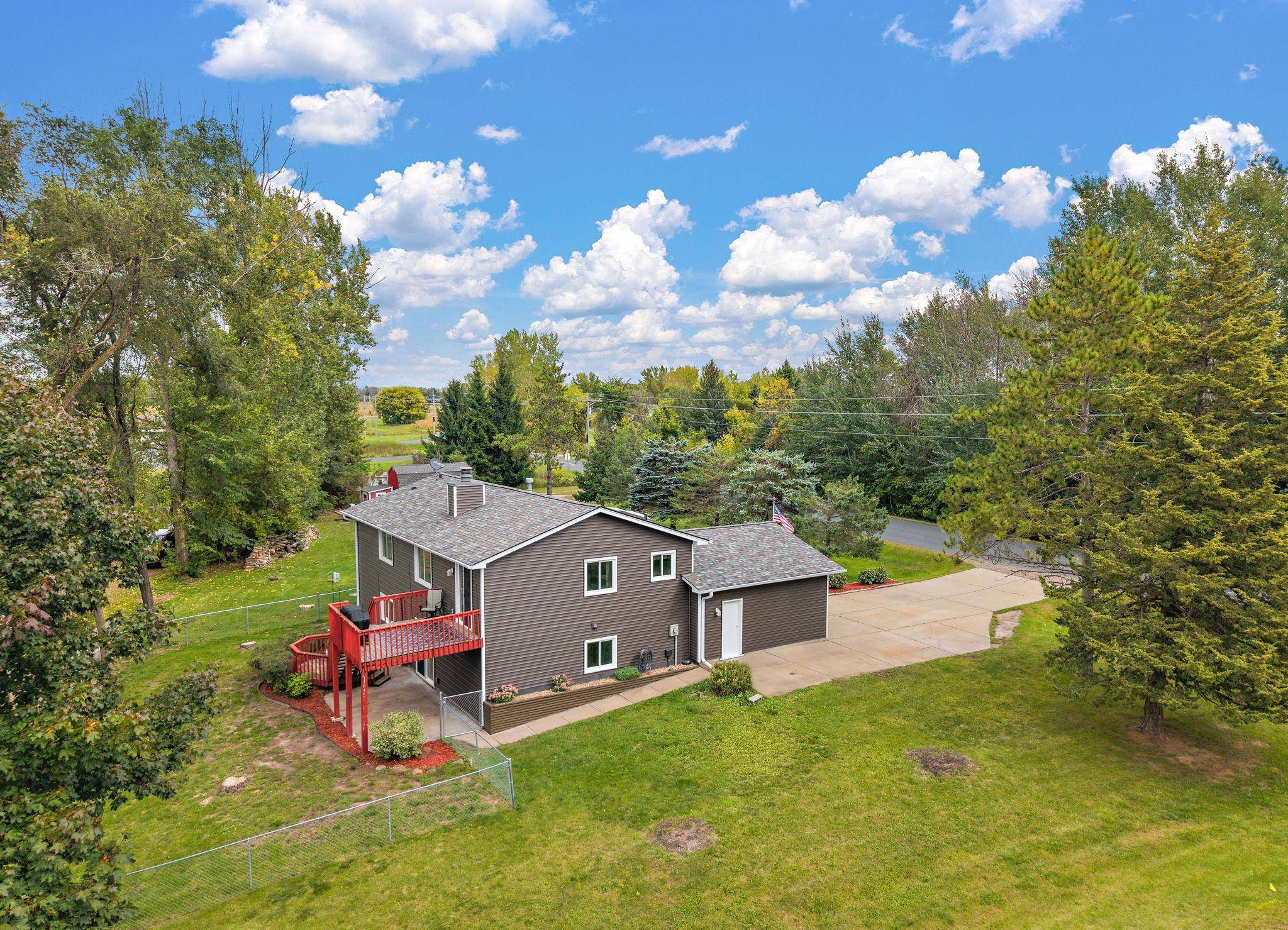 25300 Itasca AVE, Forest Lake, MN 55025