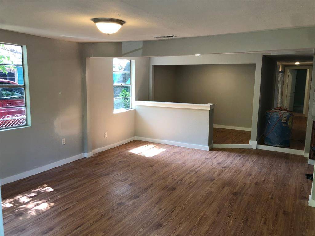 8718 Dunlap Street, Dallas, TX 75217