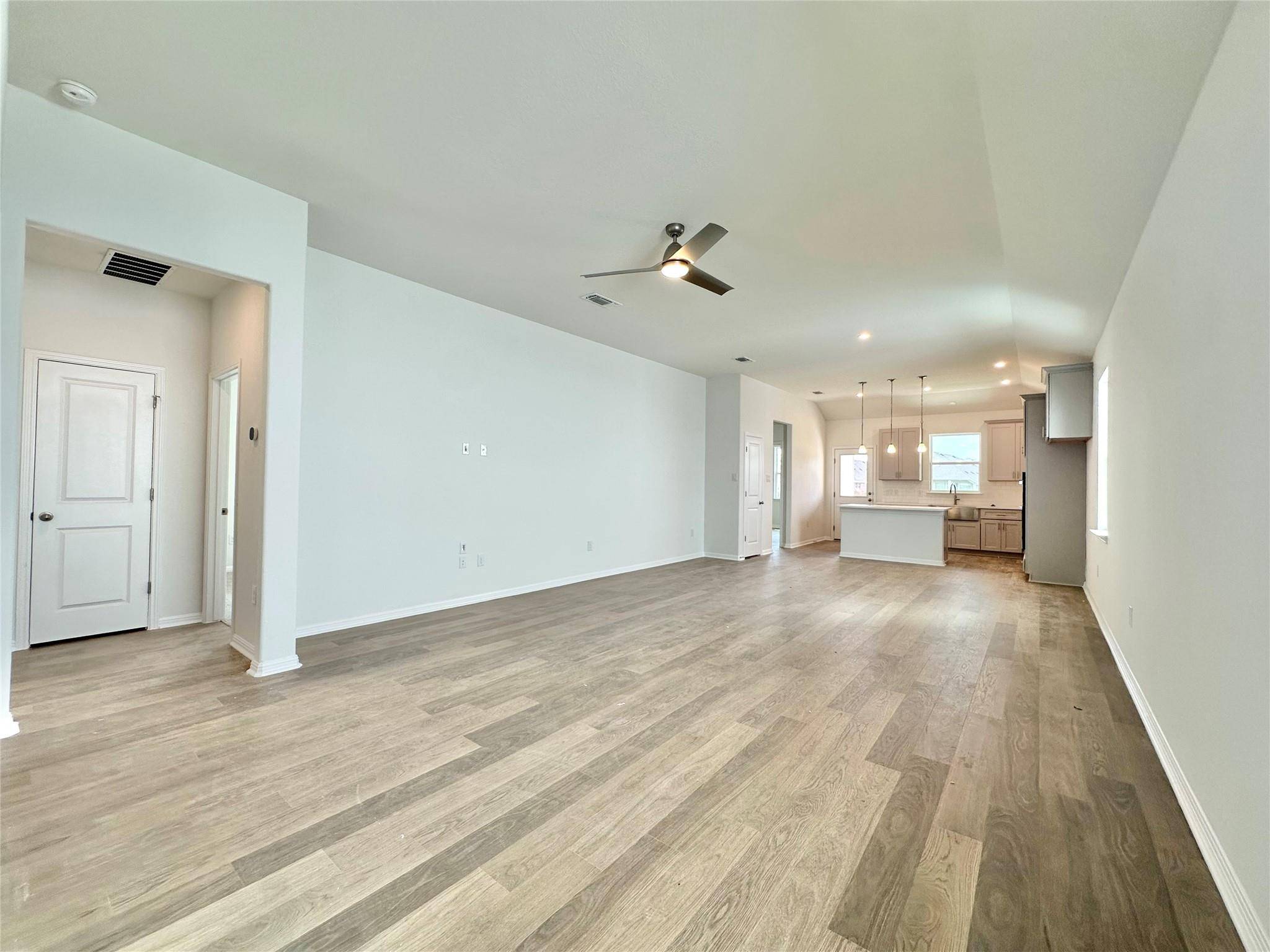 339 Elephant Island LOOP, Kyle, TX 78640