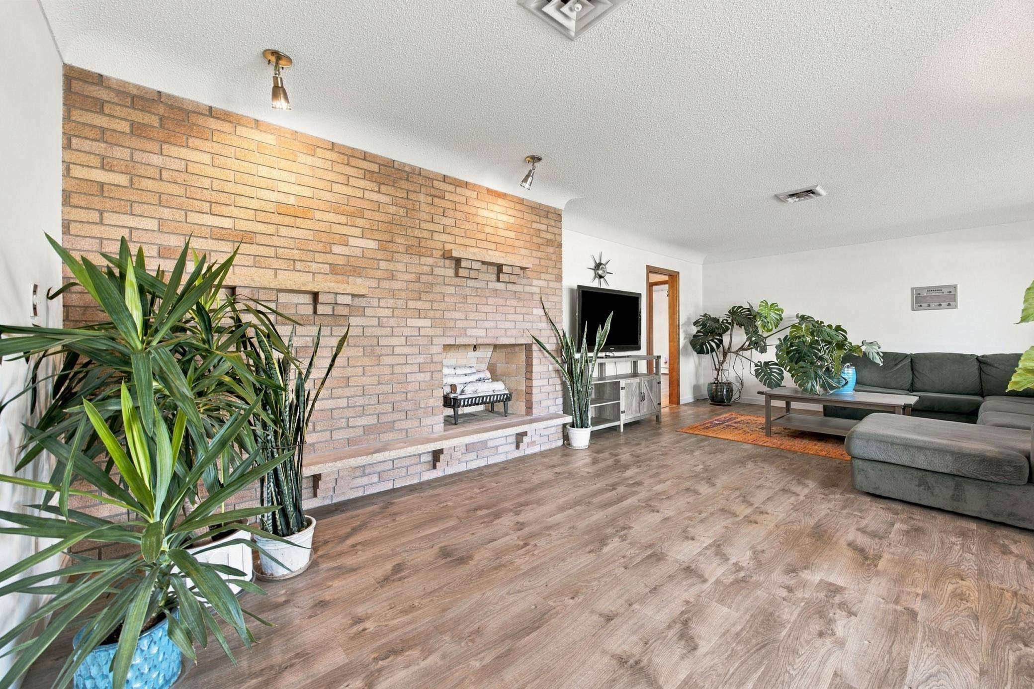 4826 UNIVERSITY DR S, Fargo, ND 58104