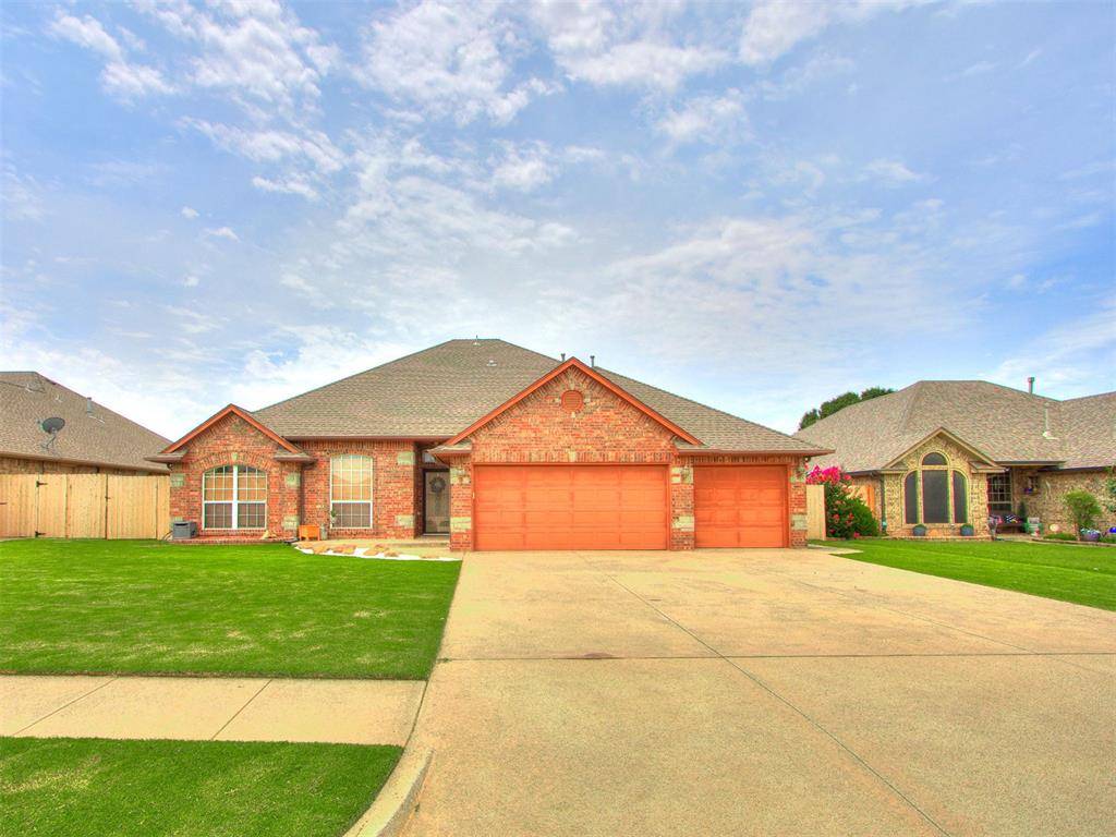 705 N Buckhorn Way DR, Mustang, OK 73064