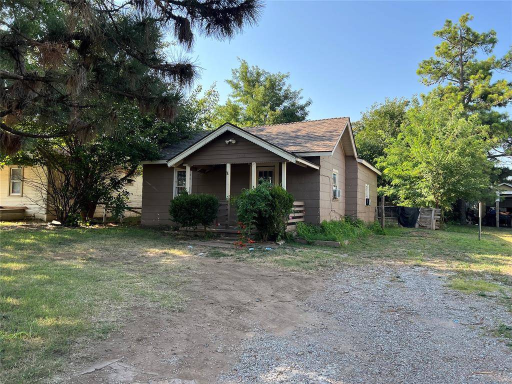 1105 W Woodson ST, El Reno, OK 73036