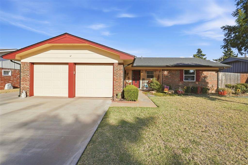 2512 Cherokee Strip ST, Altus, OK 73521