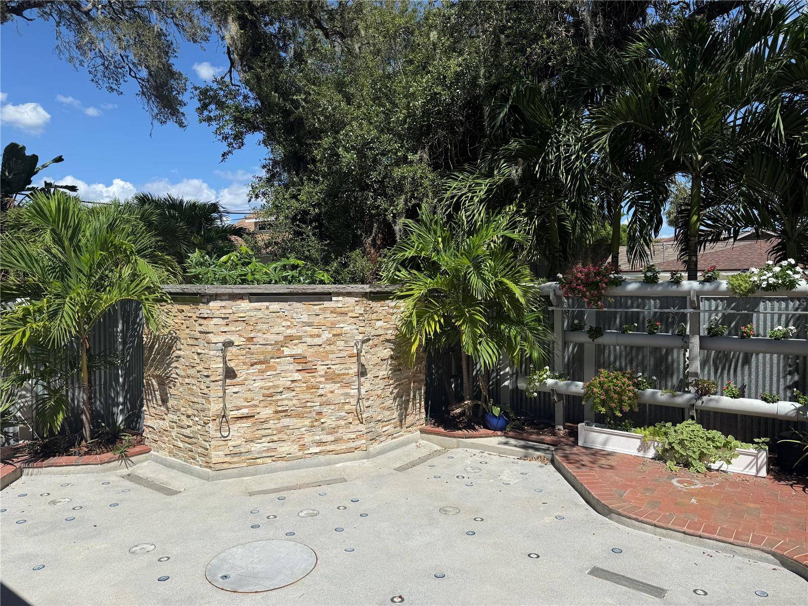 420 DRUID RD W, Clearwater, FL 33756