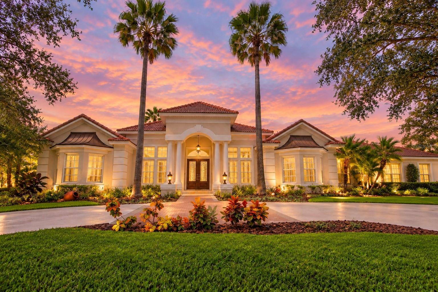 18112 LONGWATER RUN DR, Tampa, FL 33647
