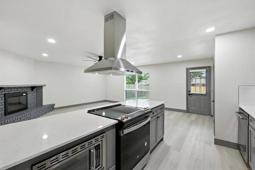 5221 Knox Drive, The Colony, TX 75056