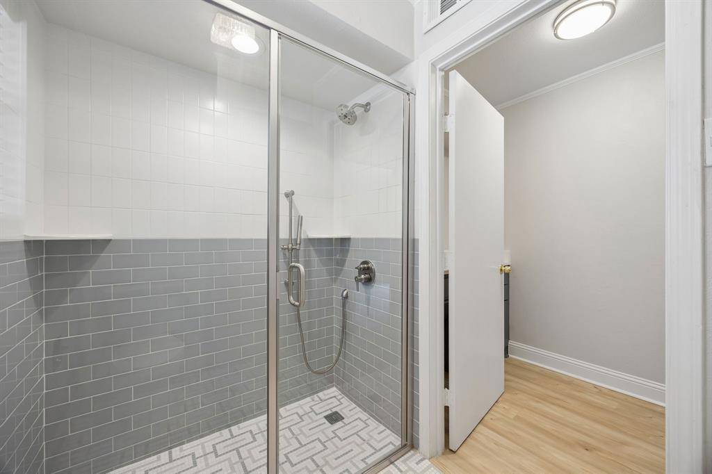 7424 Wellcrest Drive, Dallas, TX 75230