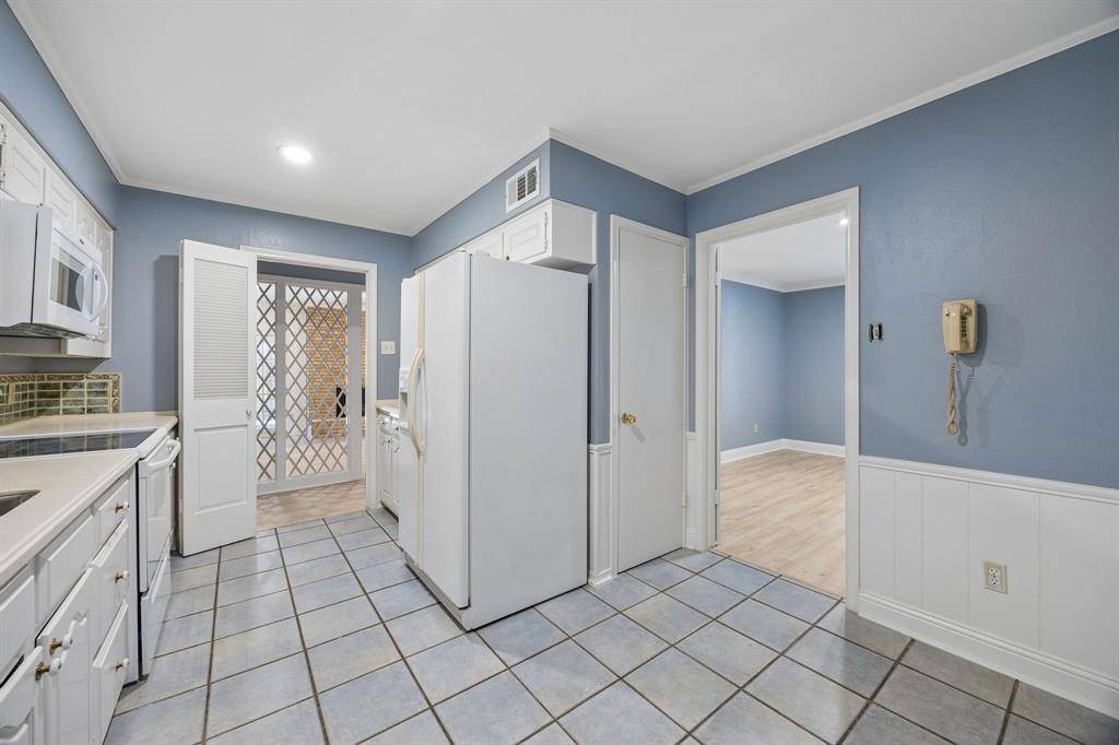 7424 Wellcrest Drive, Dallas, TX 75230