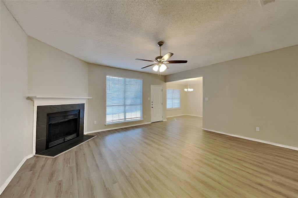 5515 Royal Meadow Lane, Arlington, TX 76017