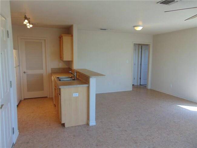 400 Eagles Nest DR, Wimberley, TX 78676