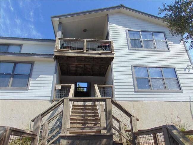 400 Eagles Nest DR, Wimberley, TX 78676