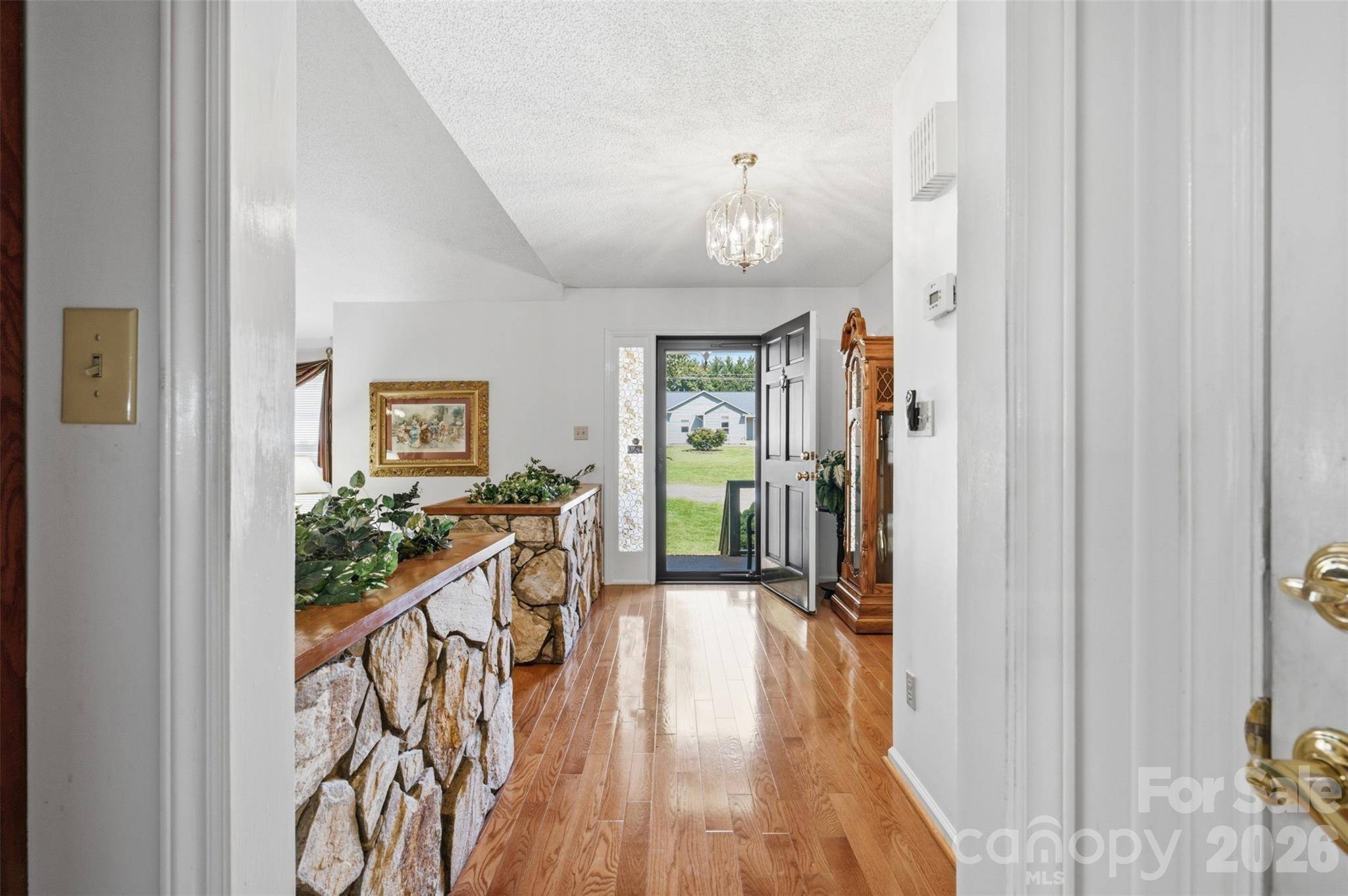 118 Sherwood DR, Taylorsville, NC 28681