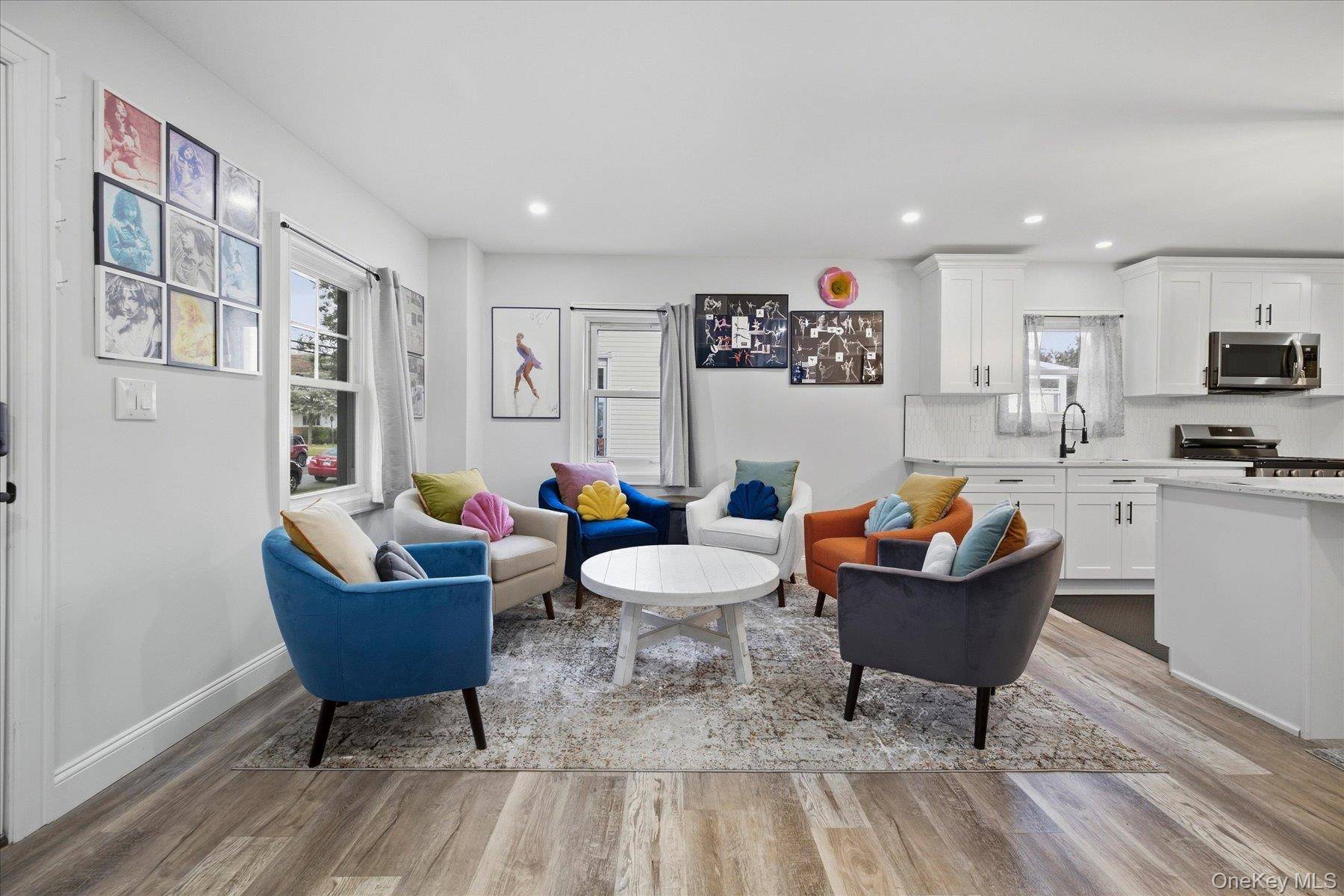 210 N Delaware AVE, Massapequa, NY 11758