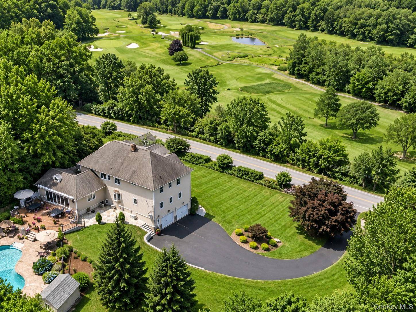 50 Wixon Pond RD, Mahopac, NY 10541