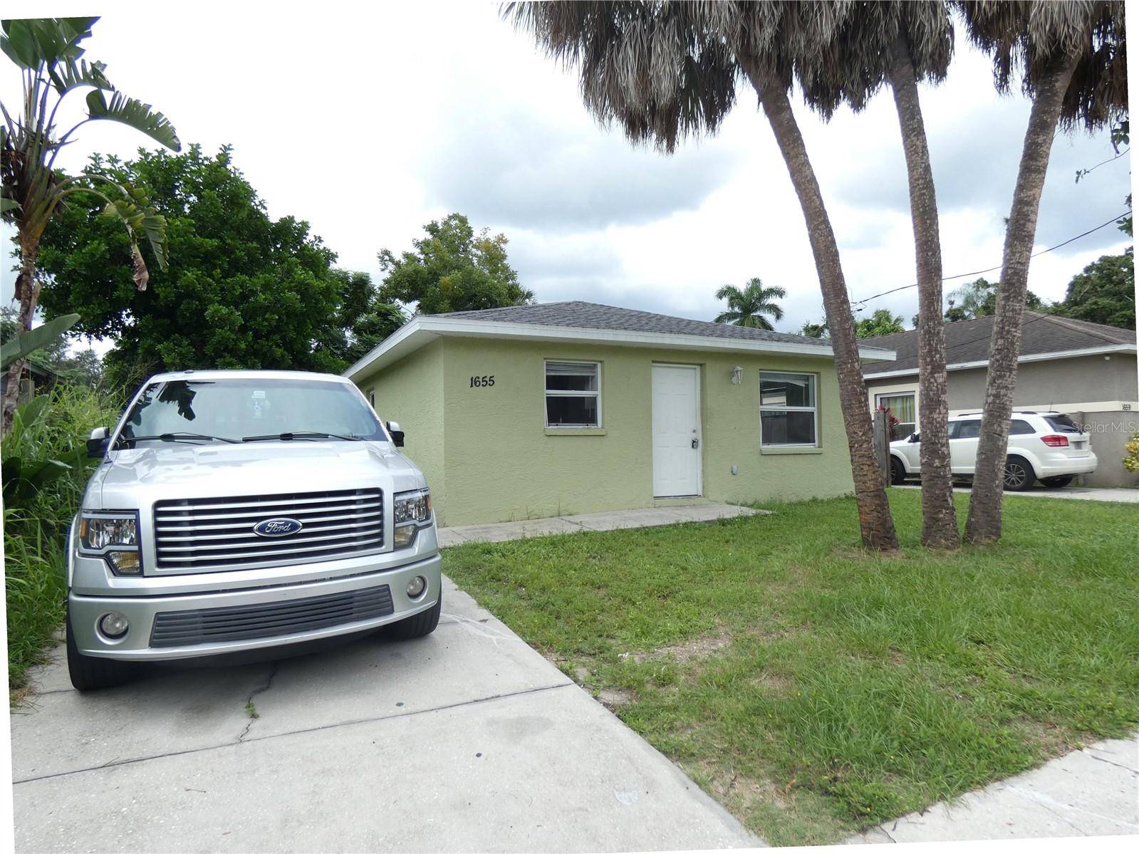 1655 24TH ST, Sarasota, FL 34234