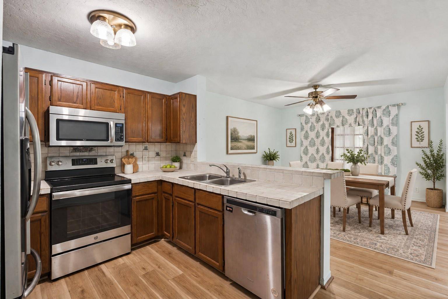 5412 RUTLAND CT, Orlando, FL 32812