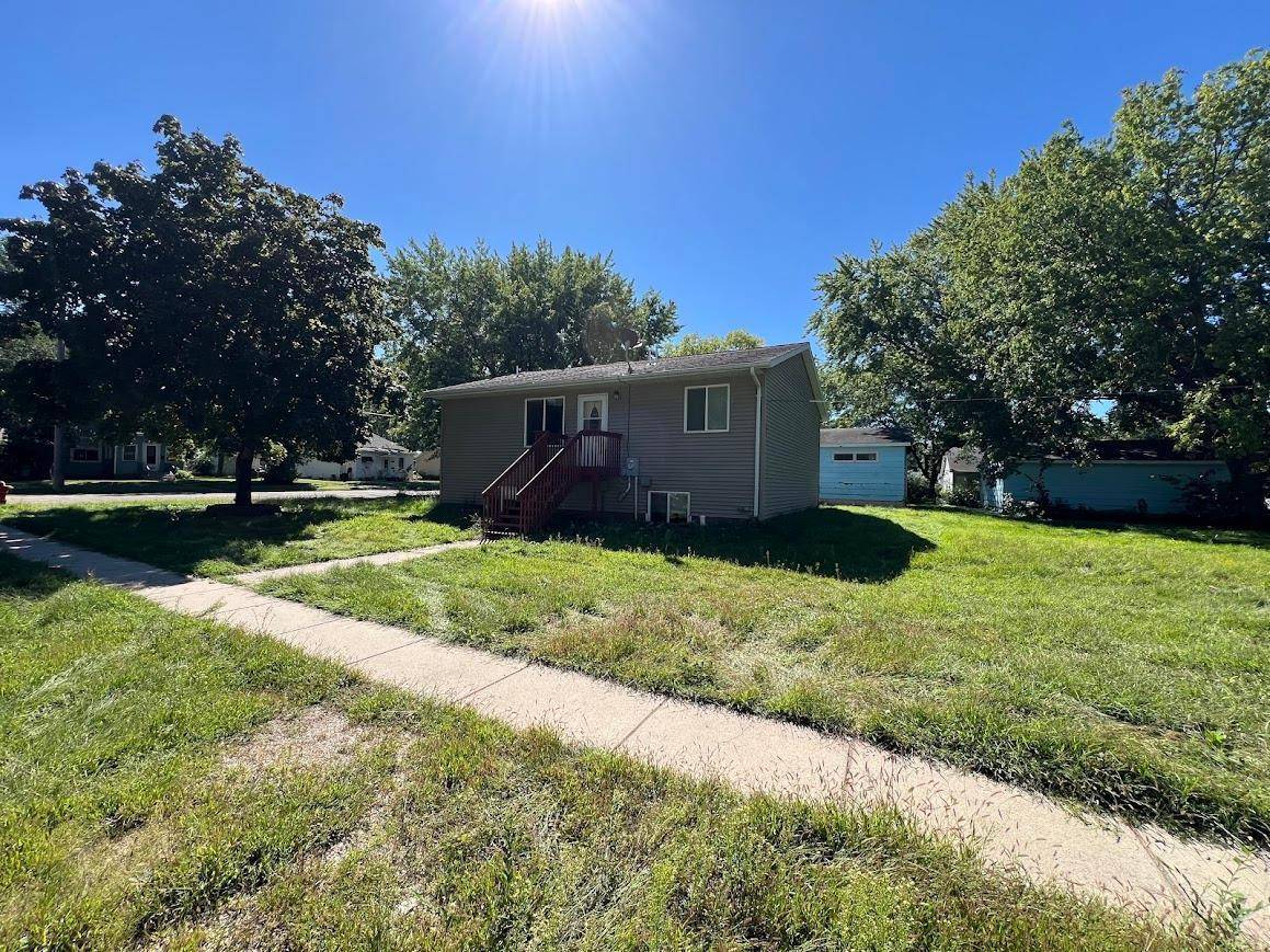 223 S Hering ST, Appleton, MN 56208