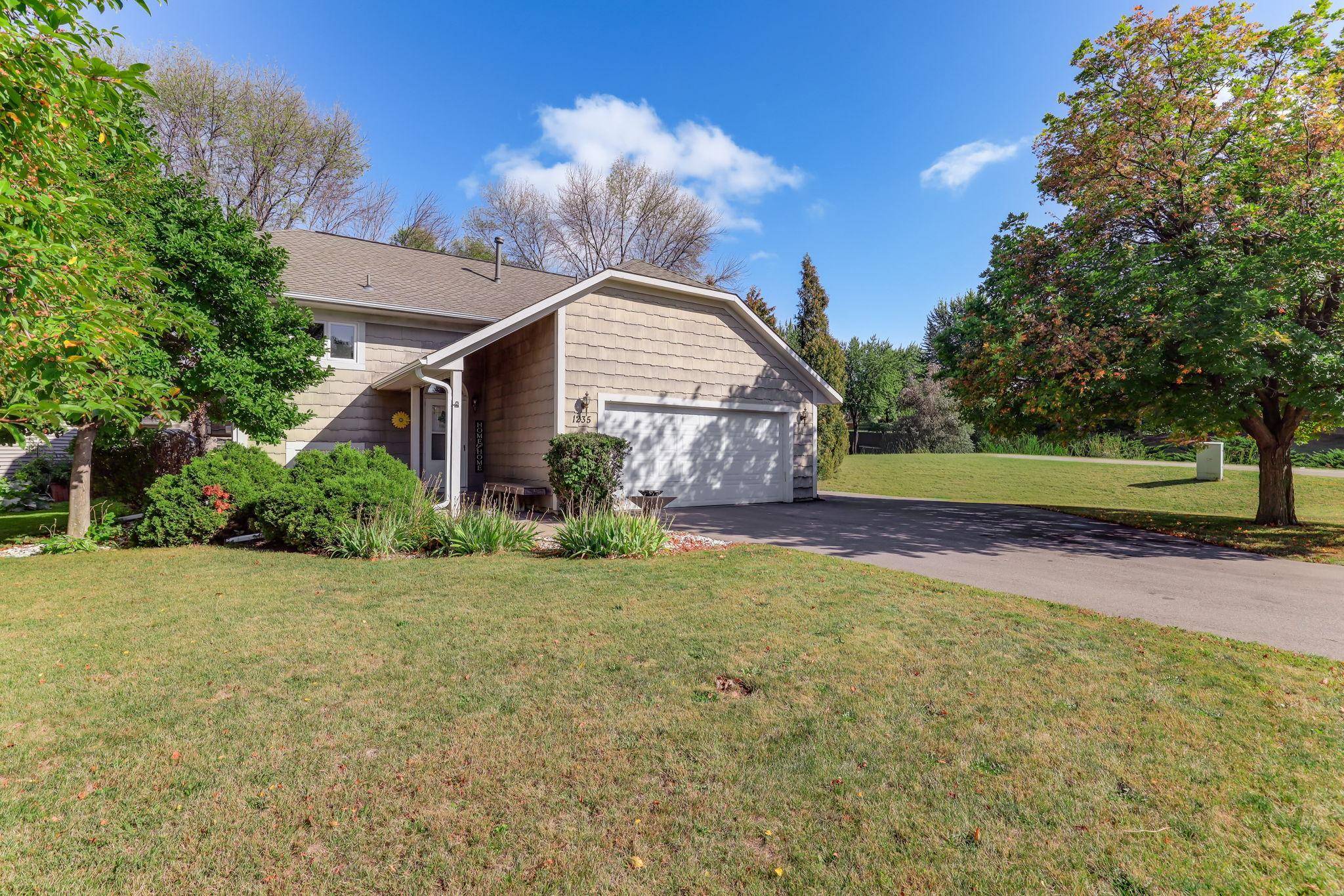 1235 Spring Hill RD, Waconia, MN 55387