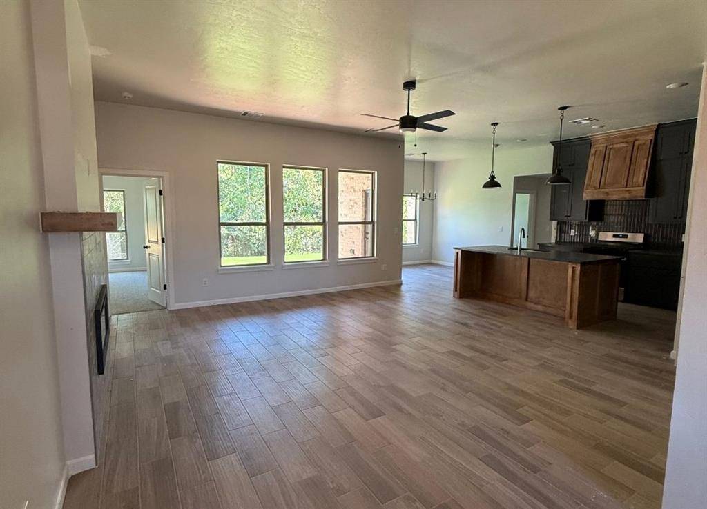 11920 Rockbed DR, Yukon, OK 73099