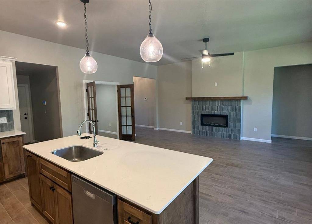12008 Rockbed DR, Yukon, OK 73099