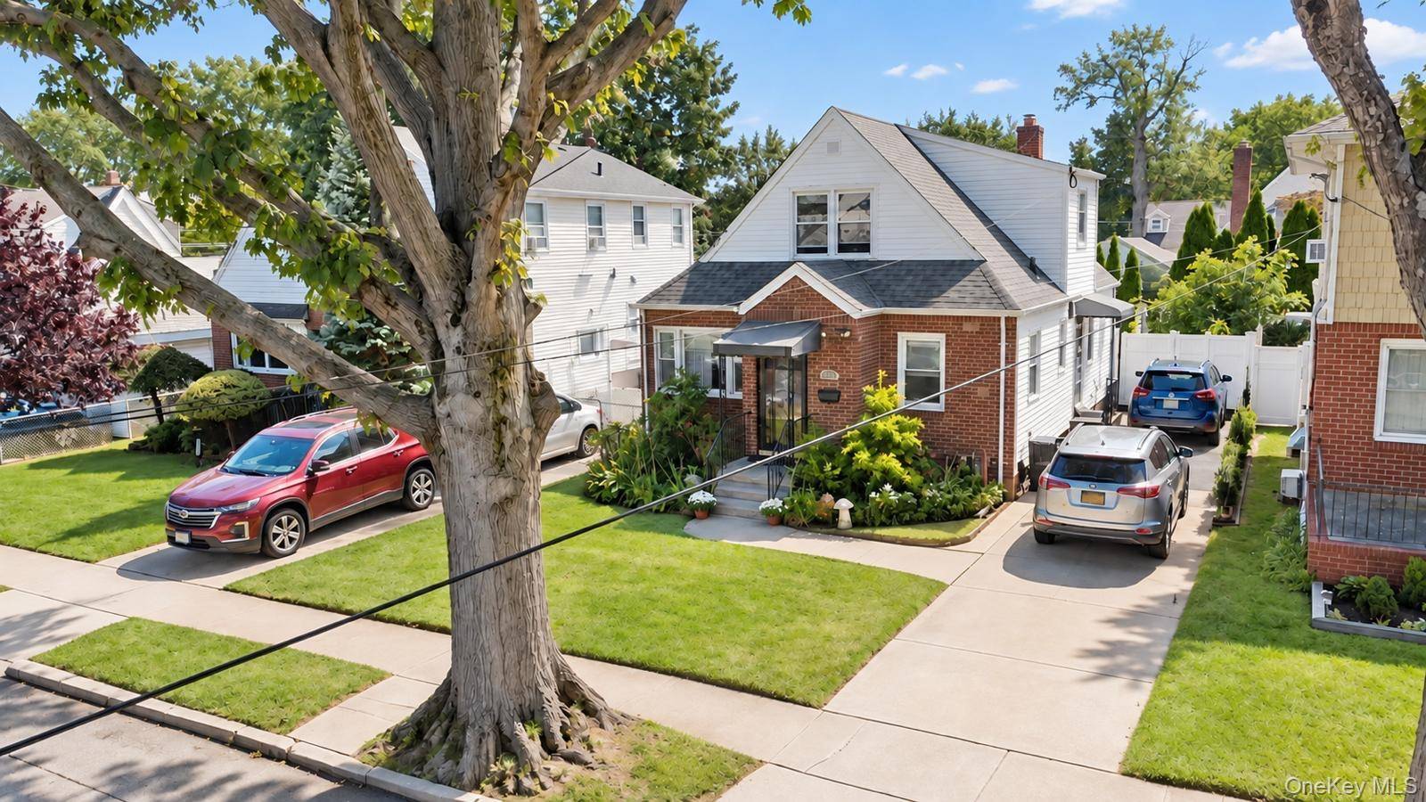 1312 Park AVE, New Hyde Park, NY 11040