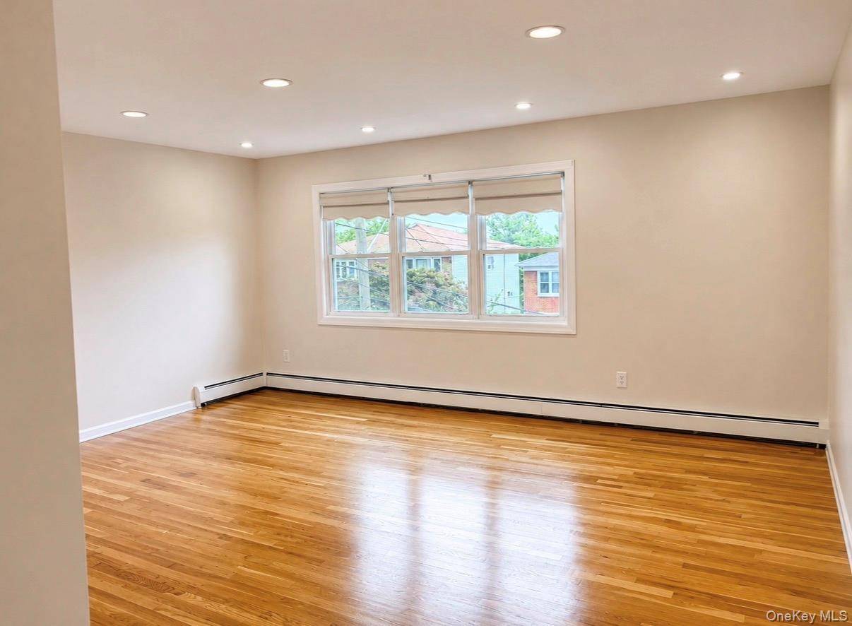 61 Mansion AVE #2 Flr, Yonkers, NY 10704