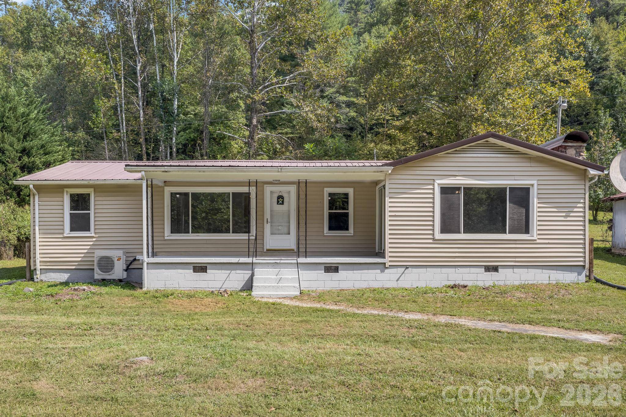 4078 NC 208 HWY, Marshall, NC 28753