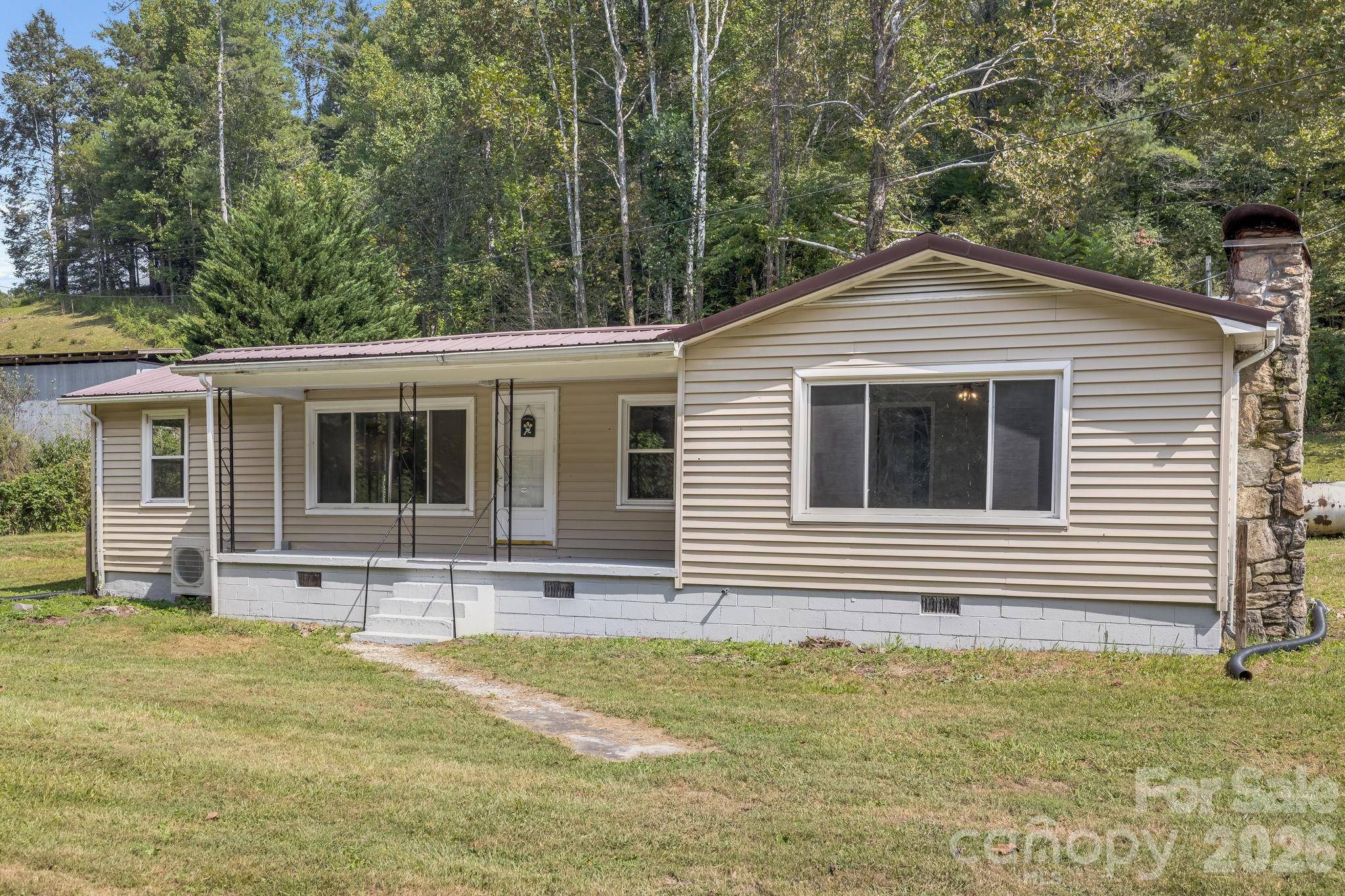 4078 NC 208 HWY, Marshall, NC 28753