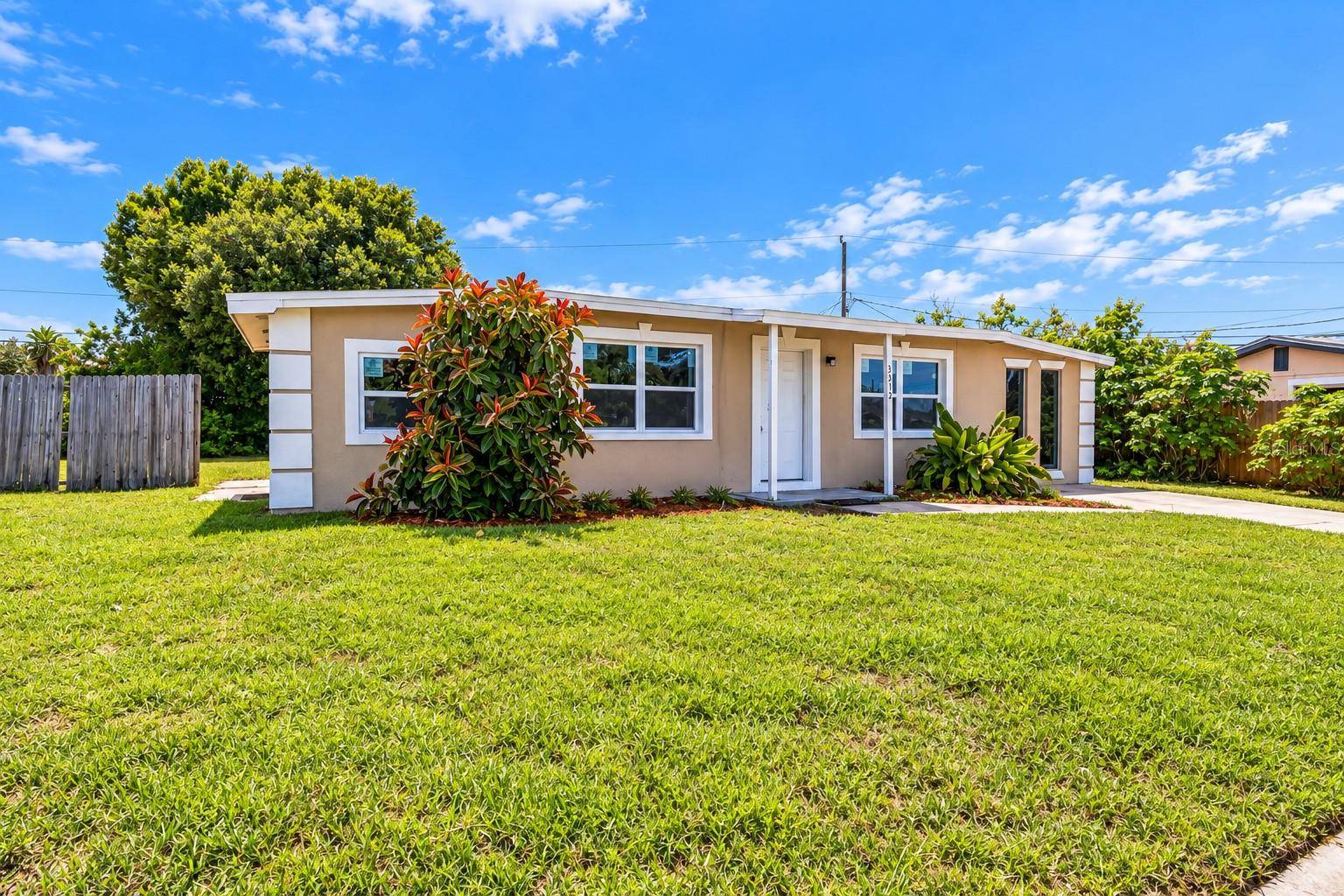 3312 PLUMMER CIR, Melbourne, FL 32901