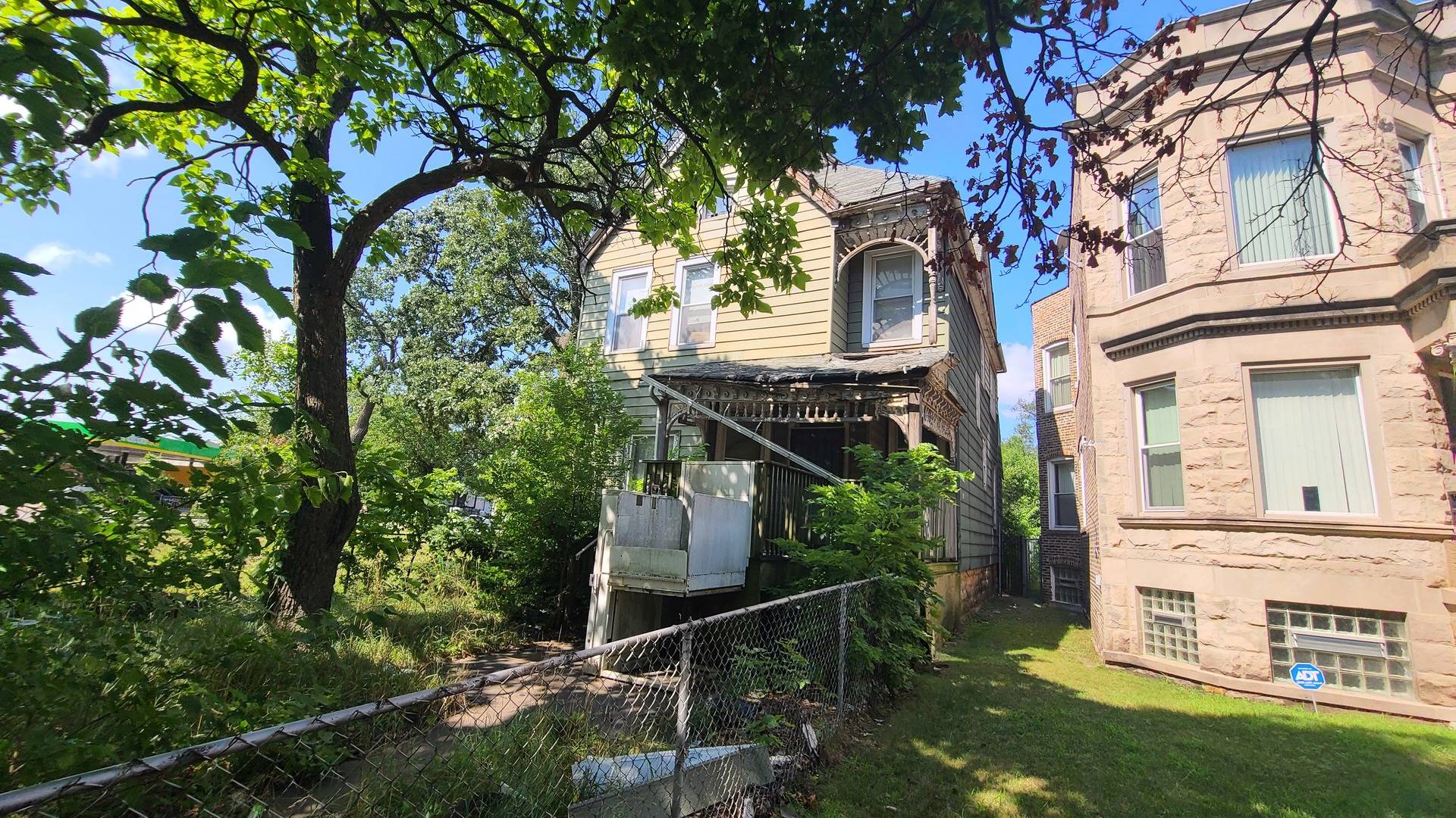 7048 S Perry AVE, Chicago, IL 60621