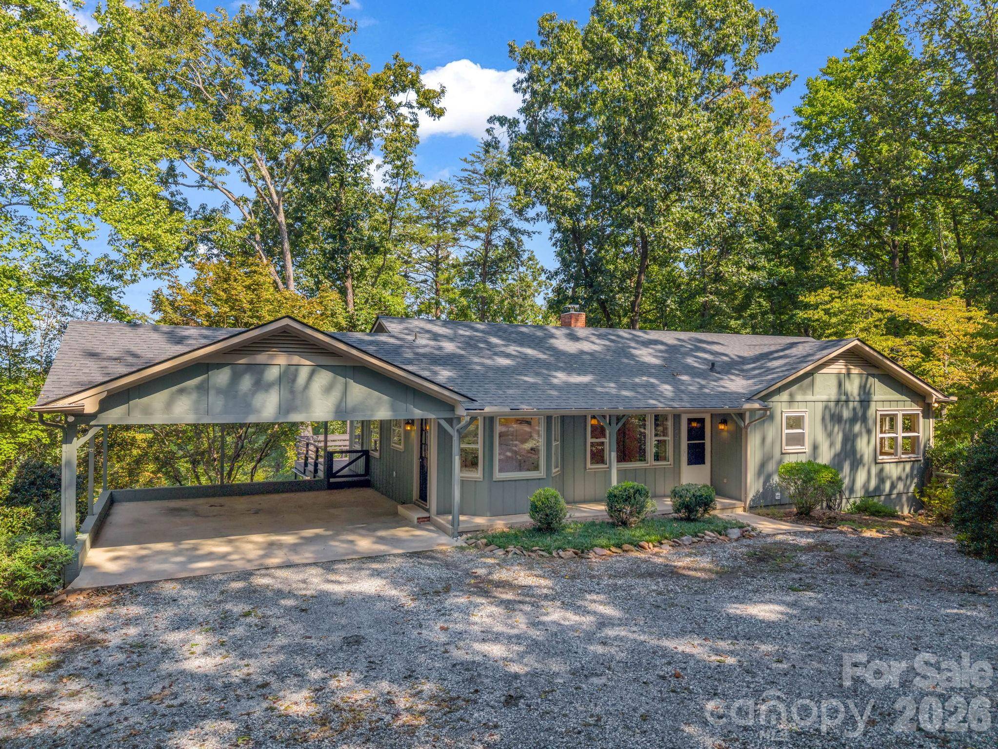 93 Dogwood CT, Tryon, NC 28782