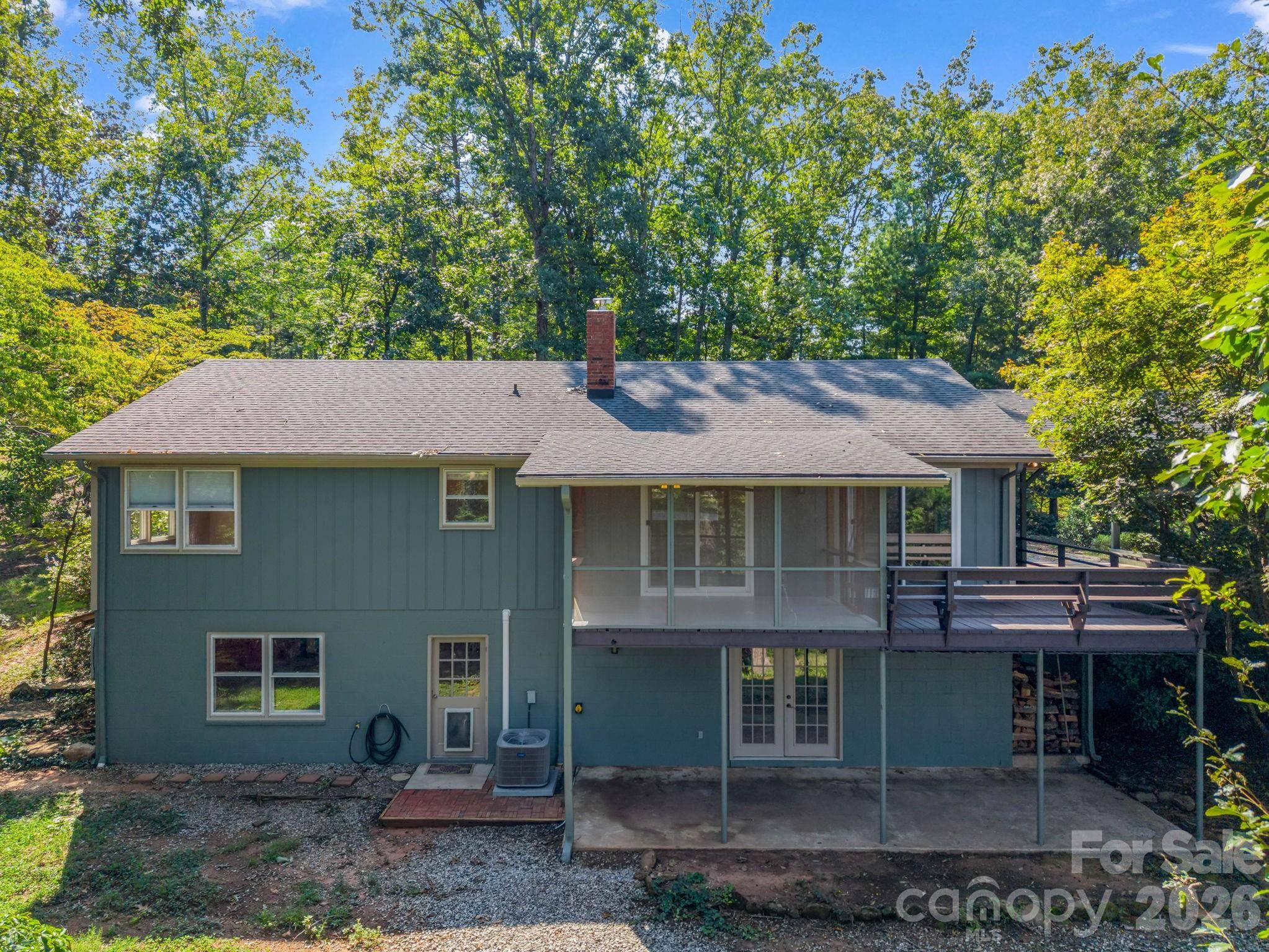 93 Dogwood CT, Tryon, NC 28782
