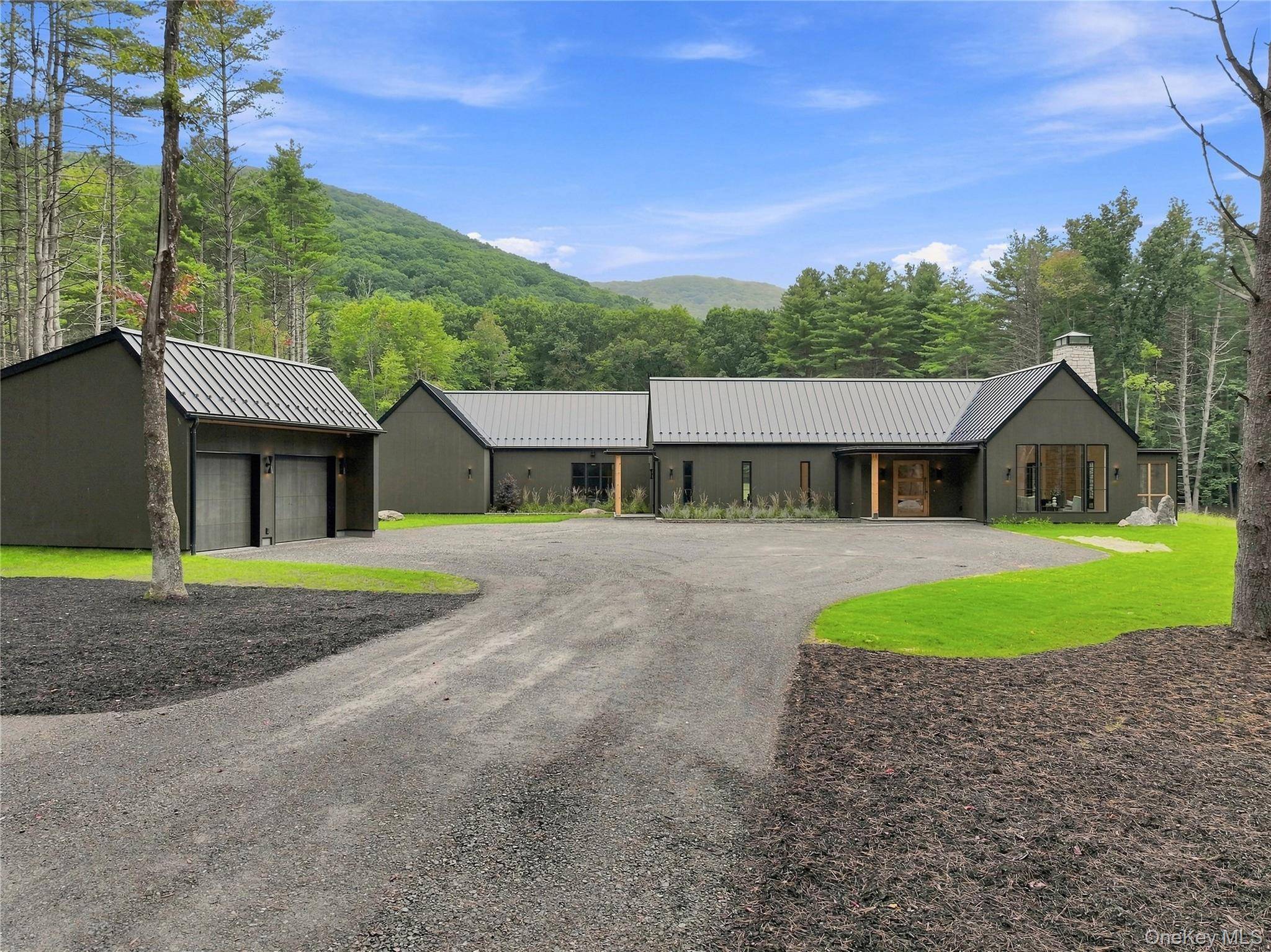 1003 Coldbrook RD, Boiceville, NY 12412