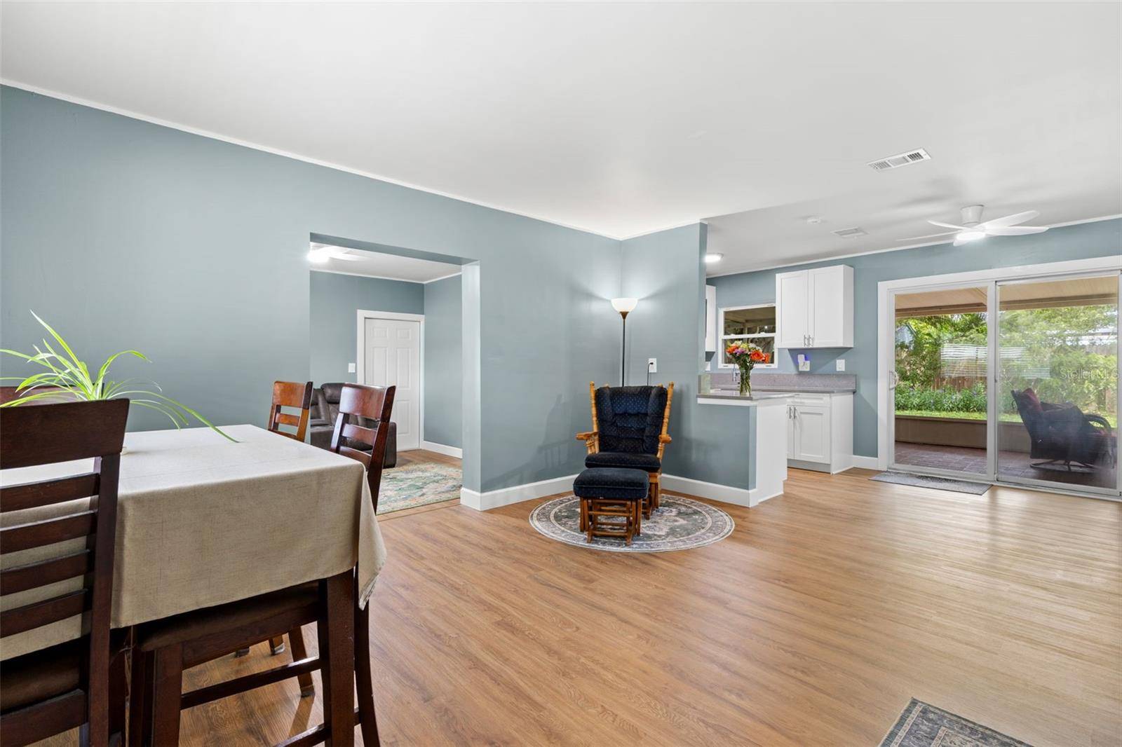 5601 BAY ST NE, St Petersburg, FL 33703