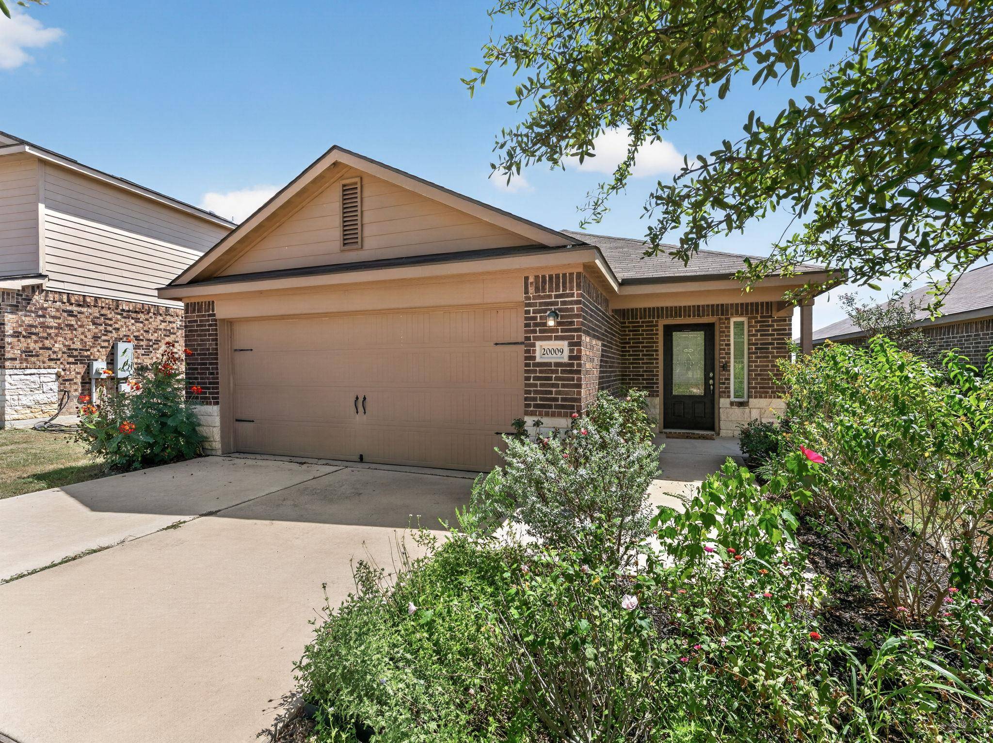 20009 Grover Cleveland WAY, Manor, TX 78653